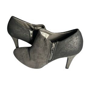 Dexflex Comfort Two Tone Gray Spiked Heel Bootie Sz 8